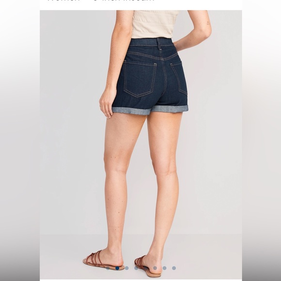 Old Navy Cuffed Jean Shorts - Picture 2 of 11
